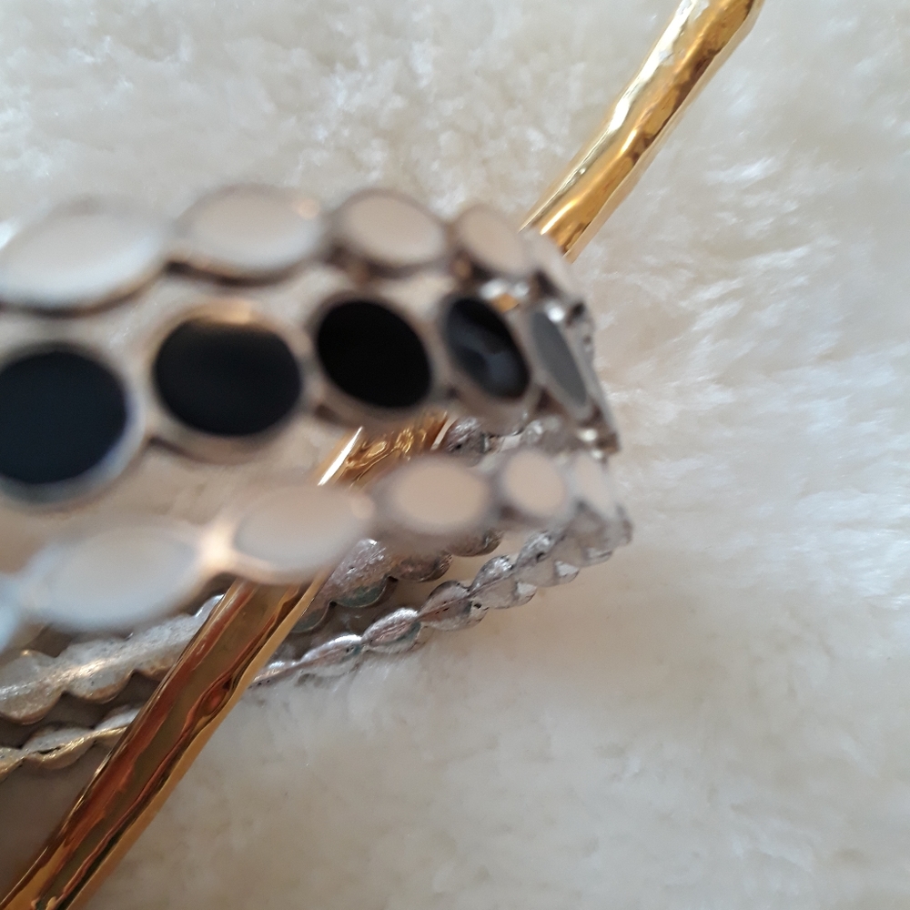 Premier designs Three bangle bracelets.